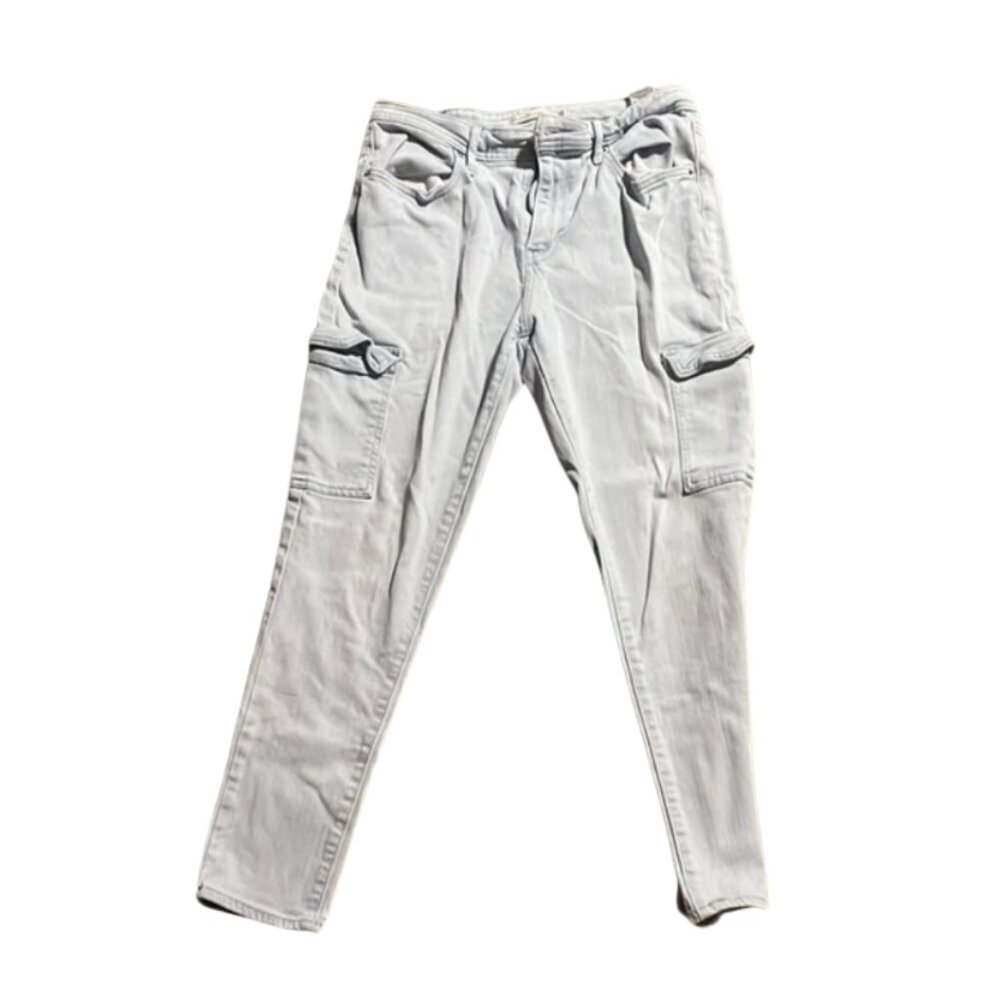 Levi’s Light Gray Skinny Jeans Size 31 | Casual Everyday Denim